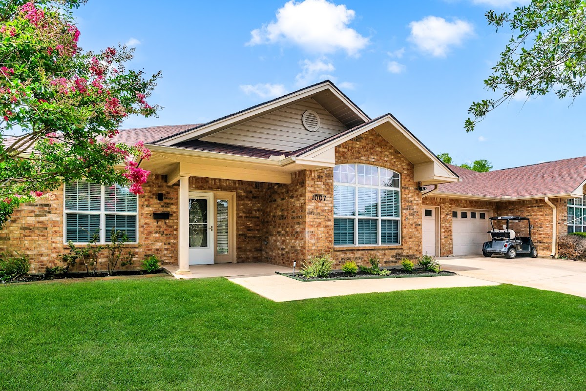 Lake Forest Village by PureHealth