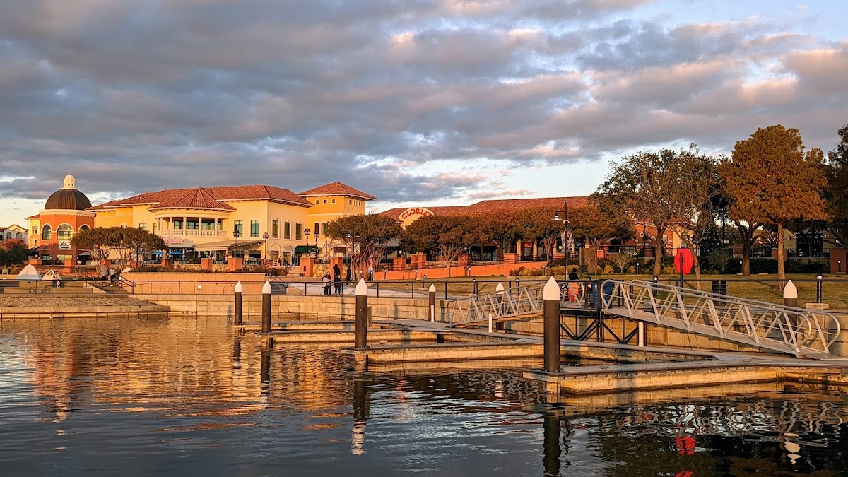 Rockwall Harbor Senior Resort