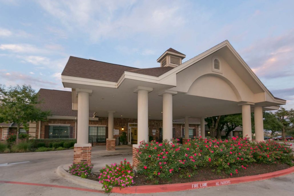 LEGEND OAKS HEALTHCARE AND REHABILITATIONKYLE photo 8