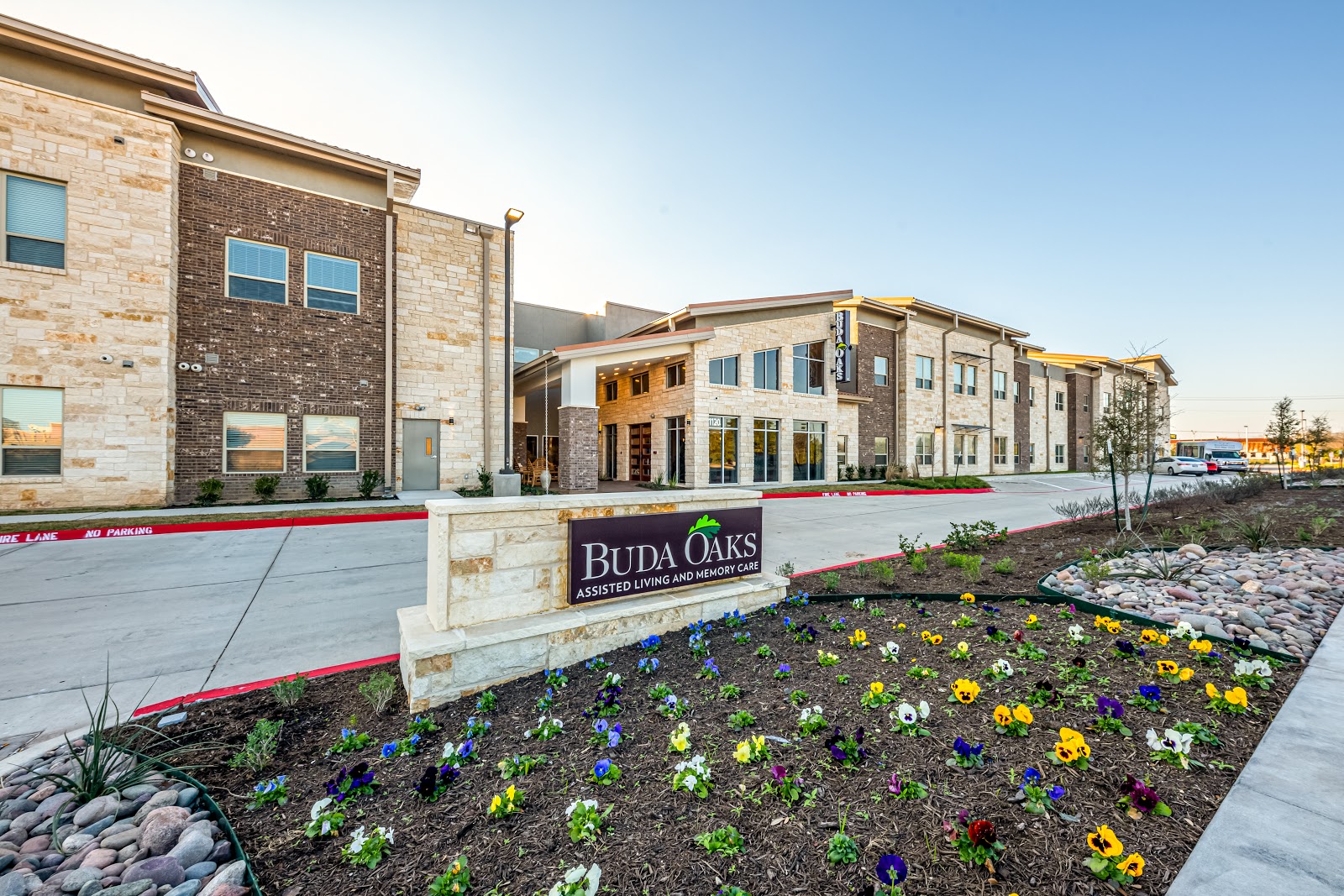 BUDA OAKS ASSISTED LIVING AND MEMORY CARE photo 2