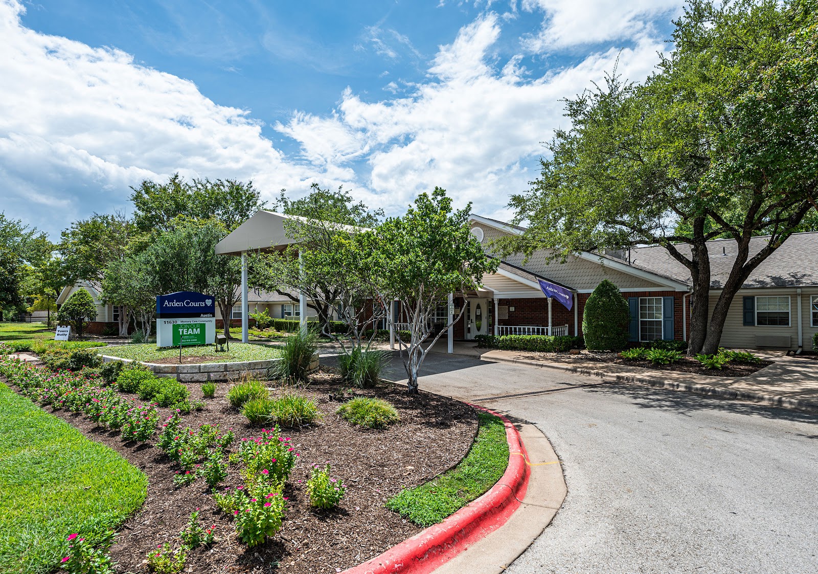 ARDEN COURTS OF AUSTIN photo 3