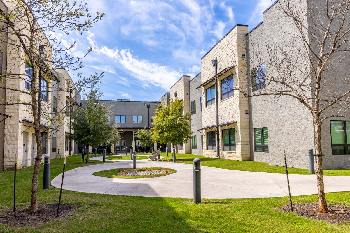 TECH RIDGE OAKS ASSISTED LIVING AND MEMORY CARE photo 1