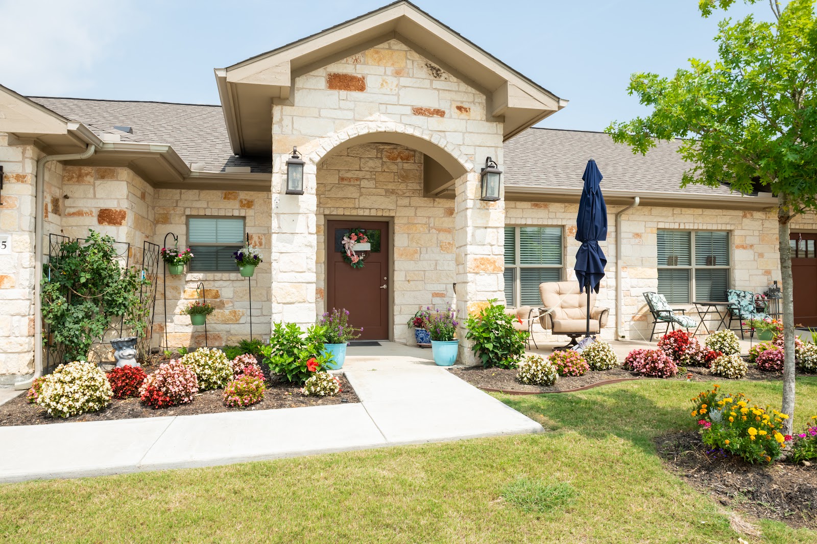 HERITAGE LAKES ASSISTED LIVING photo 1
