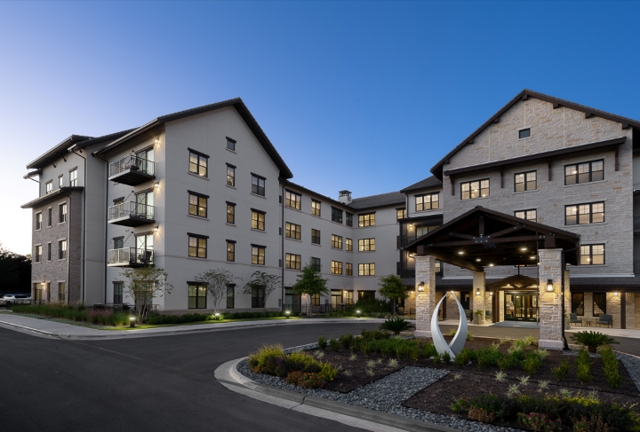 GRAND LIVING AT GEORGETOWN photo 2
