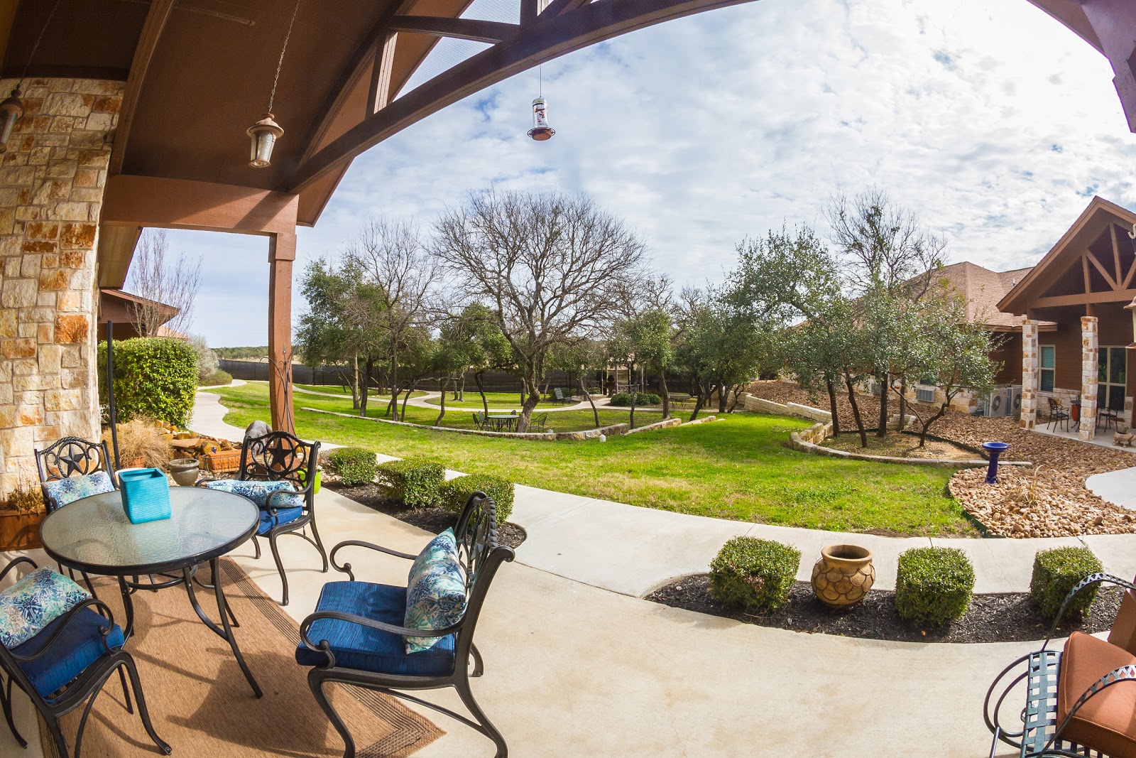 MERCY HOUSE GT A photo 2