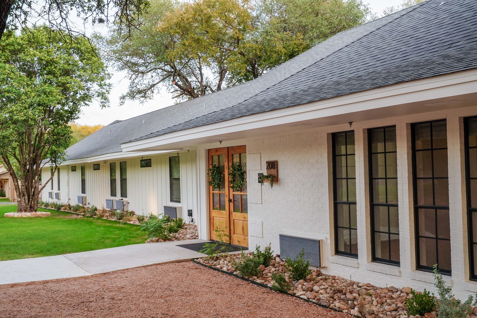 PLATINUM RESORT ASSISTED LIVING AND MEMORY CARE