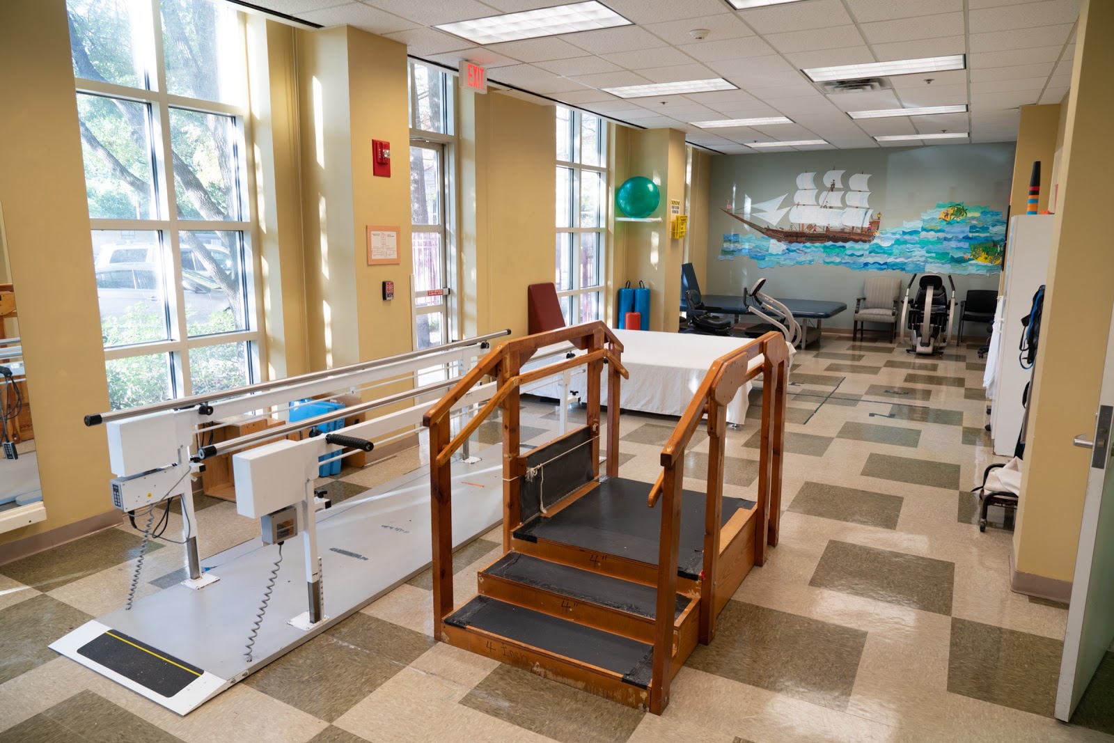 PARKLANE WEST HEALTHCARE CENTER photo 5