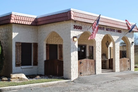 WINDSOR MISSION OAKS photo 5