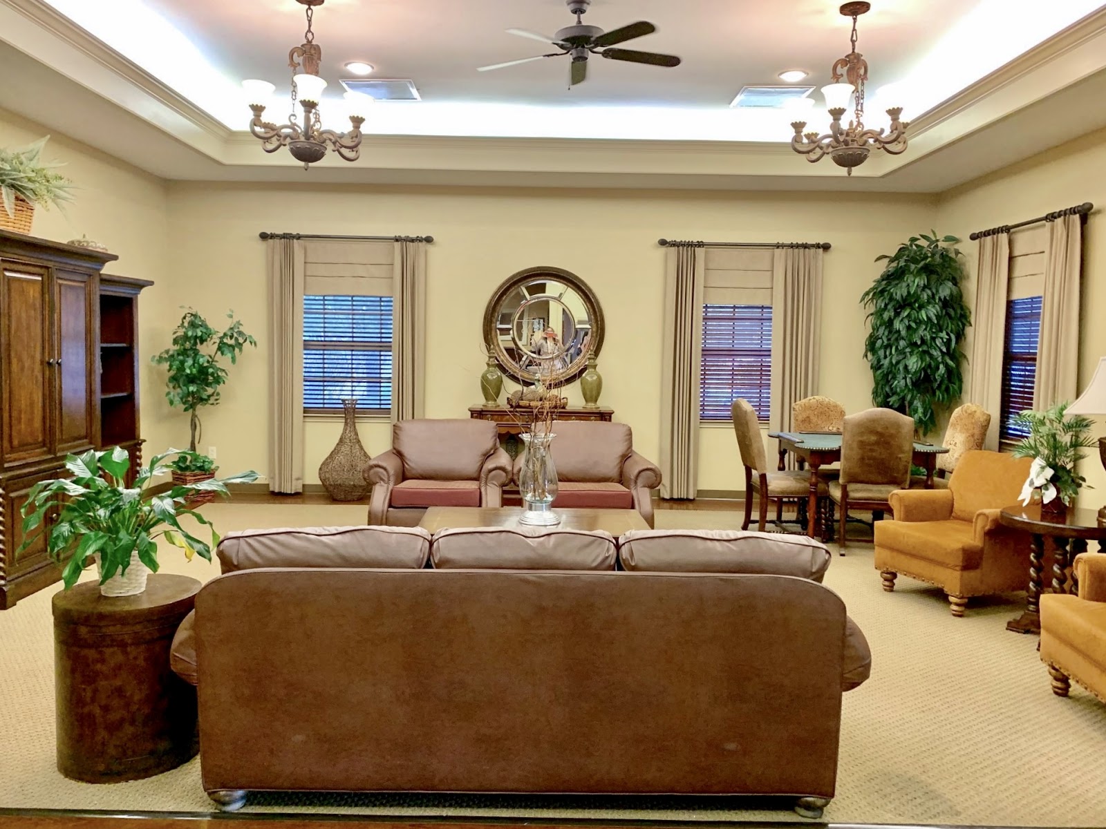 SILVER TREE NURSING AND REHABILITATION CENTER photo 4