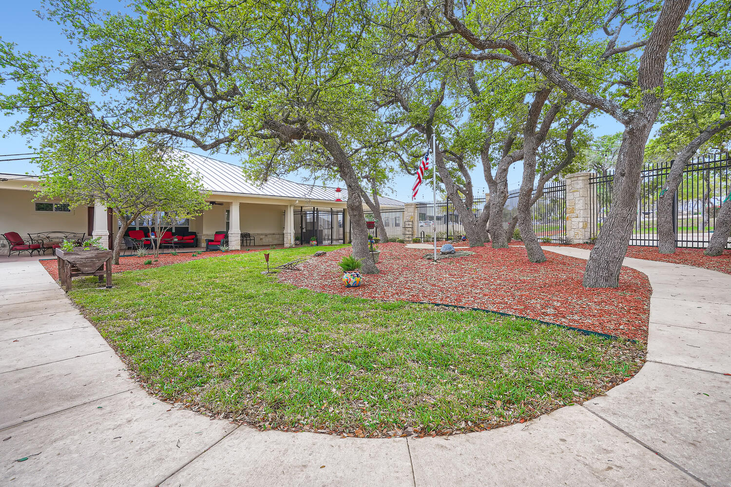 ONESTONE OAK SENIOR LIVING LLC photo 1
