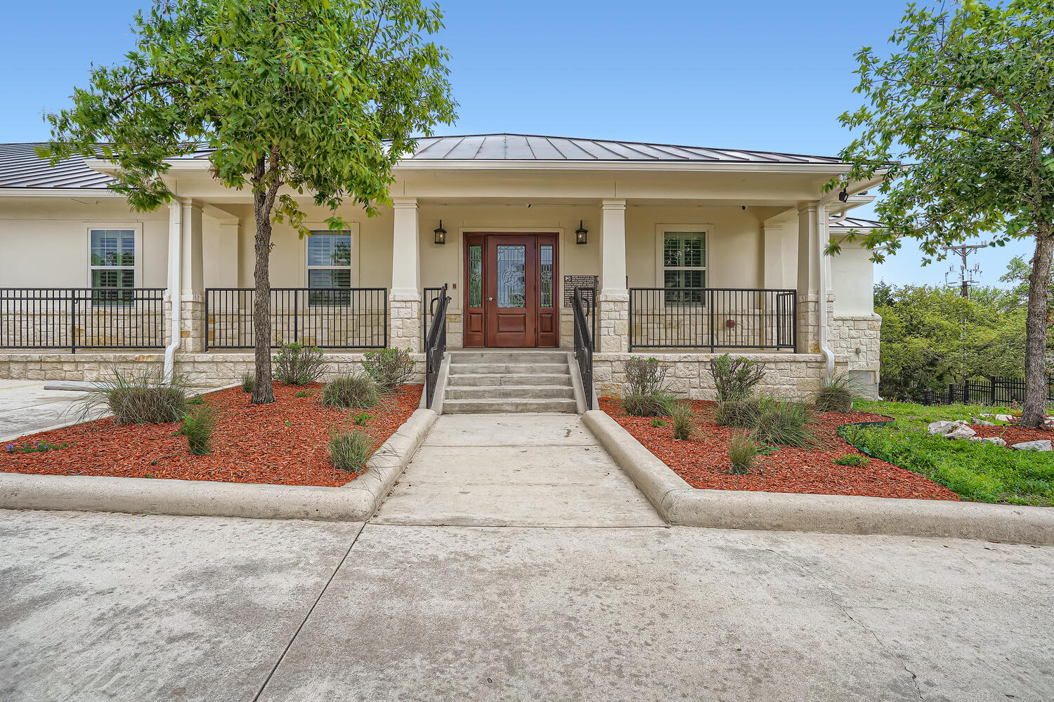 ONESTONE OAK SENIOR LIVING LLC photo 3