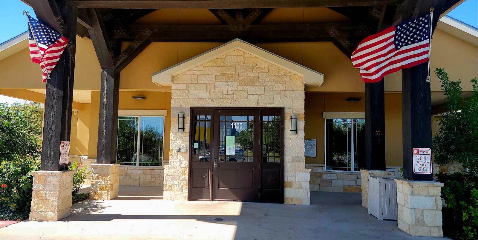 COLONIAL MANOR ADVANCED REHAB & HEALTHCARE