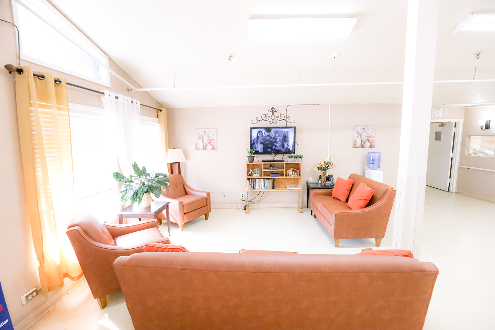 WHISPERING SPRINGS REHABILITATION AND HEALTHCARE CENTER photo 2