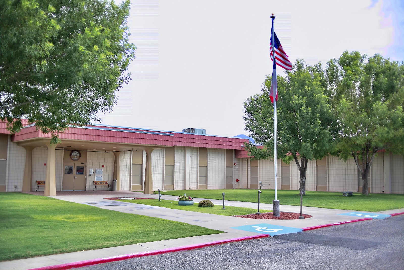 FRANKLIN HEIGHTS NURSING & REHABILITATION photo 2