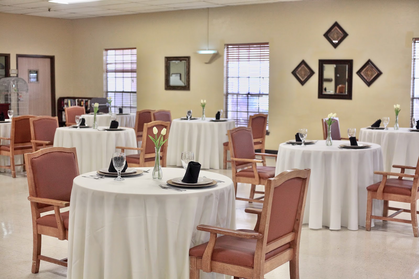 FRANKLIN HEIGHTS NURSING & REHABILITATION photo 4
