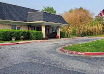 SEVEN OAKS NURSING & REHABILITATION photo 2