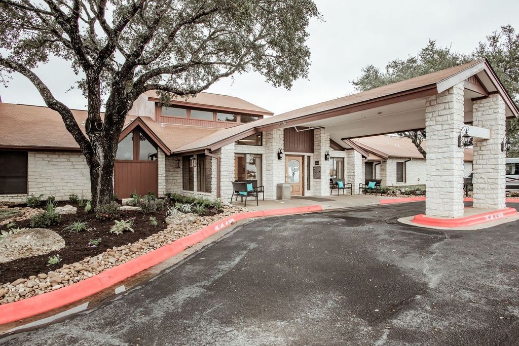 MONUMENT HILL NURSING AND REHABILITATION CENTER photo 2