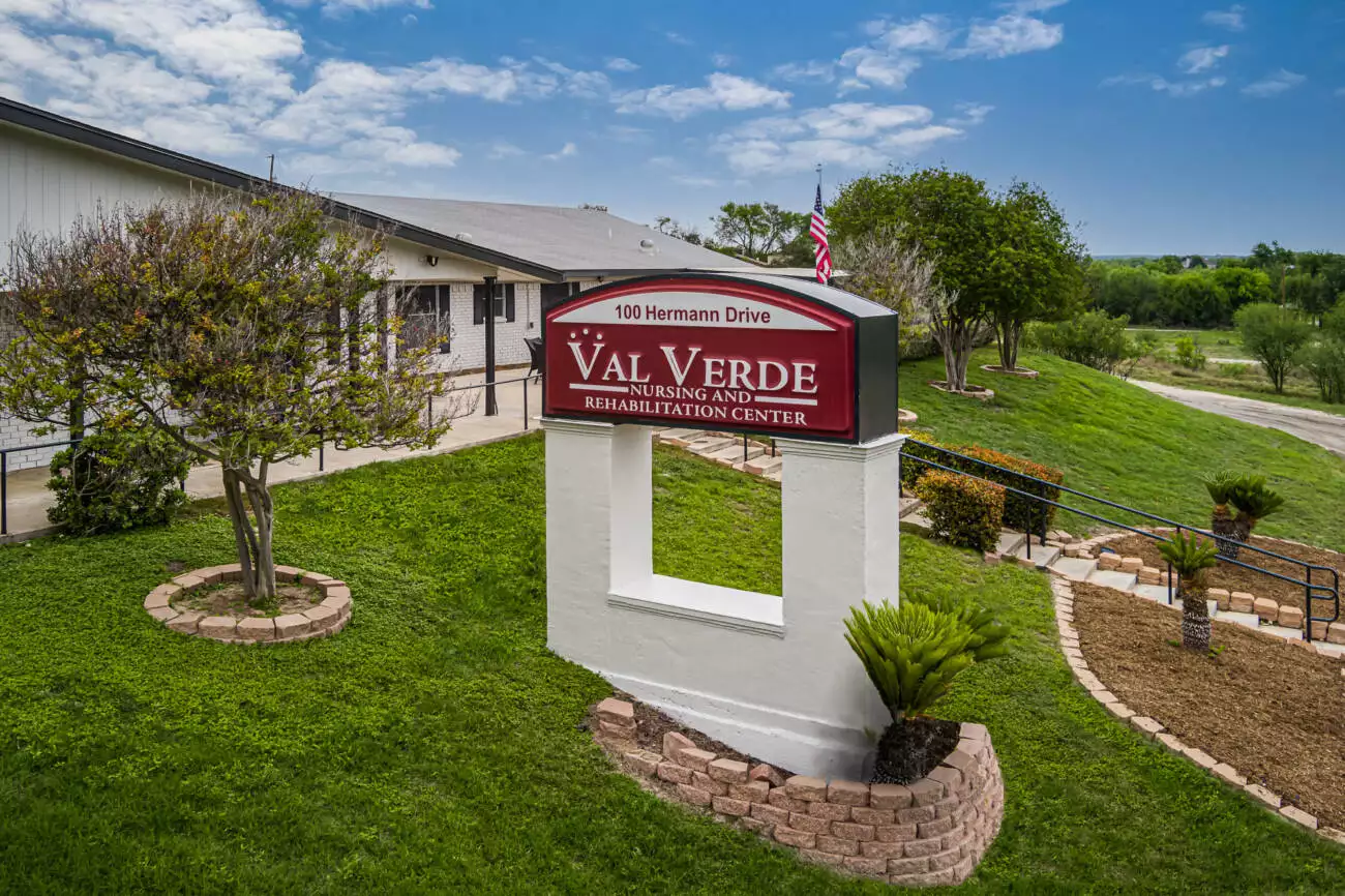 VAL VERDE NURSING AND REHABILITATION CENTER