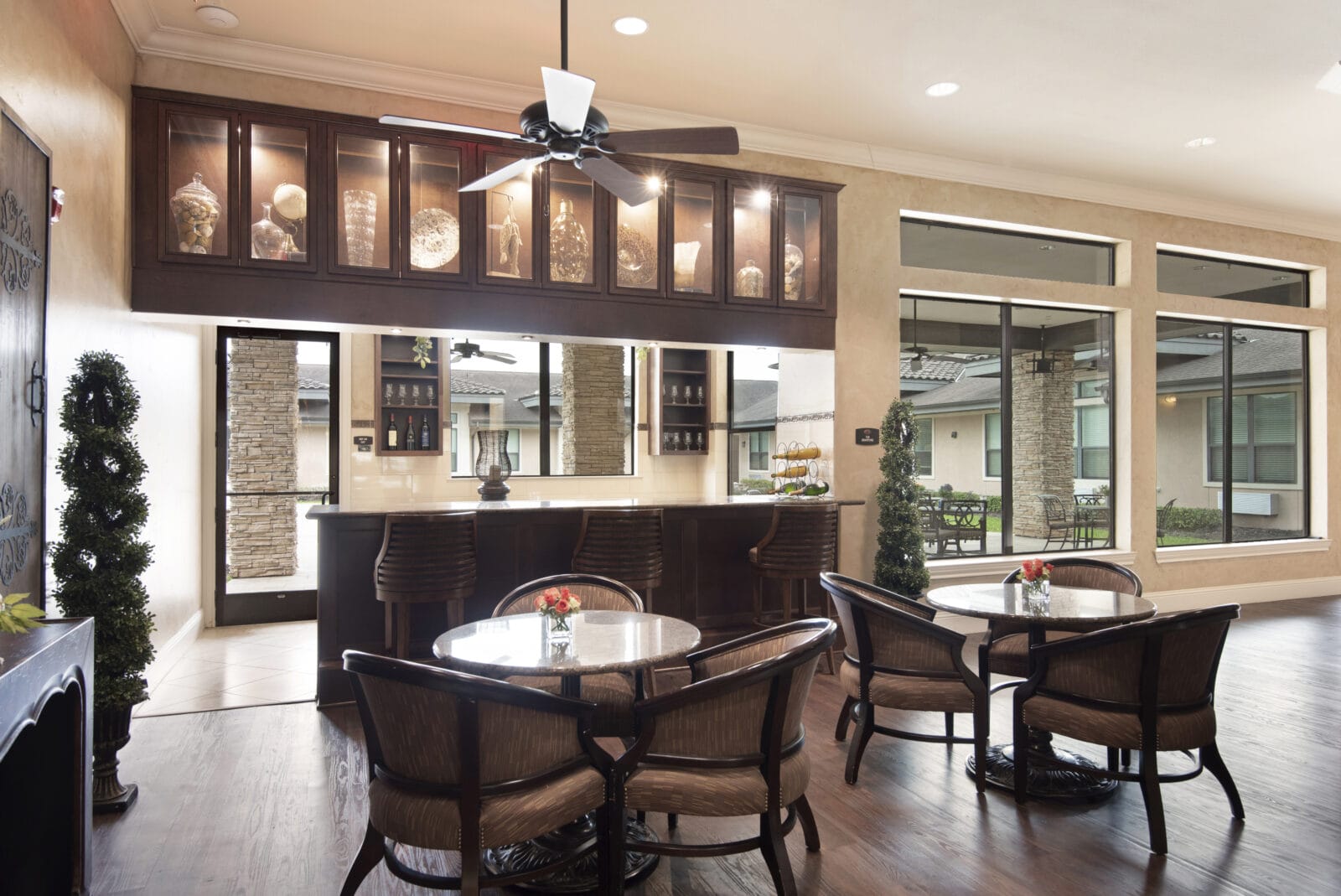 CLAYTON OAKS LIVING photo 6