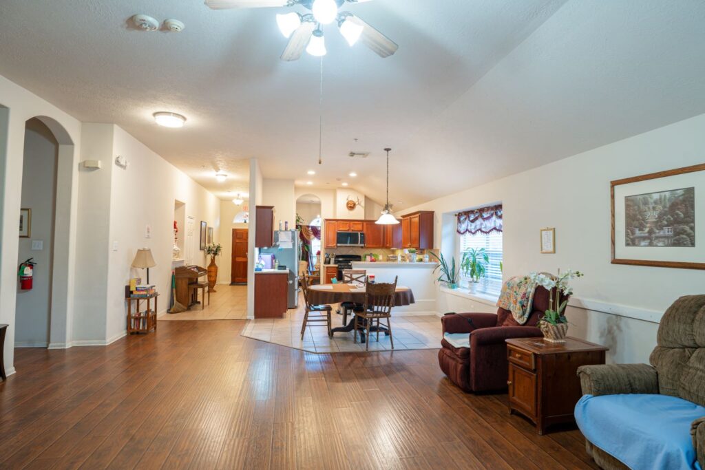 AVISTA LIVING photo 5
