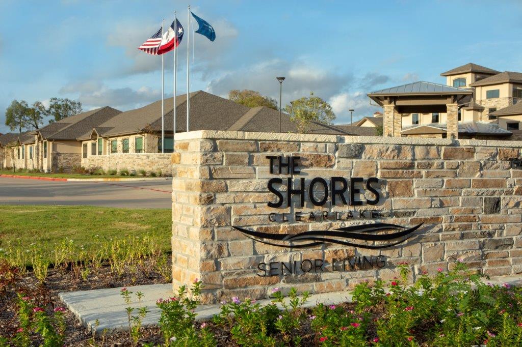 THE SHORES AT CLEAR LAKE SENIOR LIVING photo 2