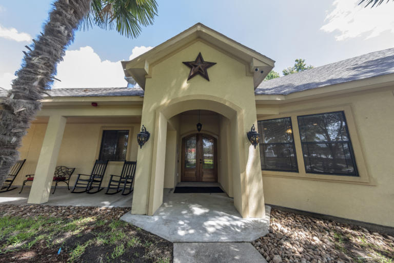 VALIENTE SENIOR LIVING photo 1