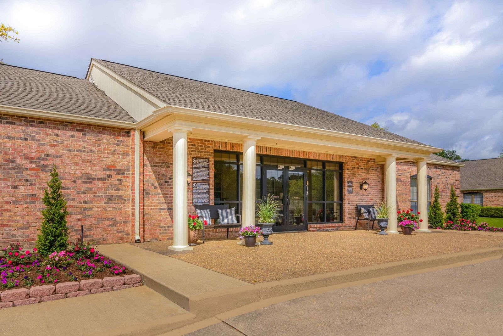 LONGVIEW HILL NURSING AND REHABILITATION CENTER