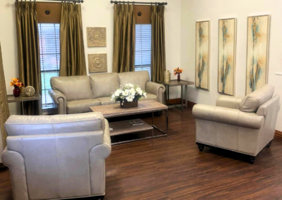 WHISPERING PINES LODGE photo 4