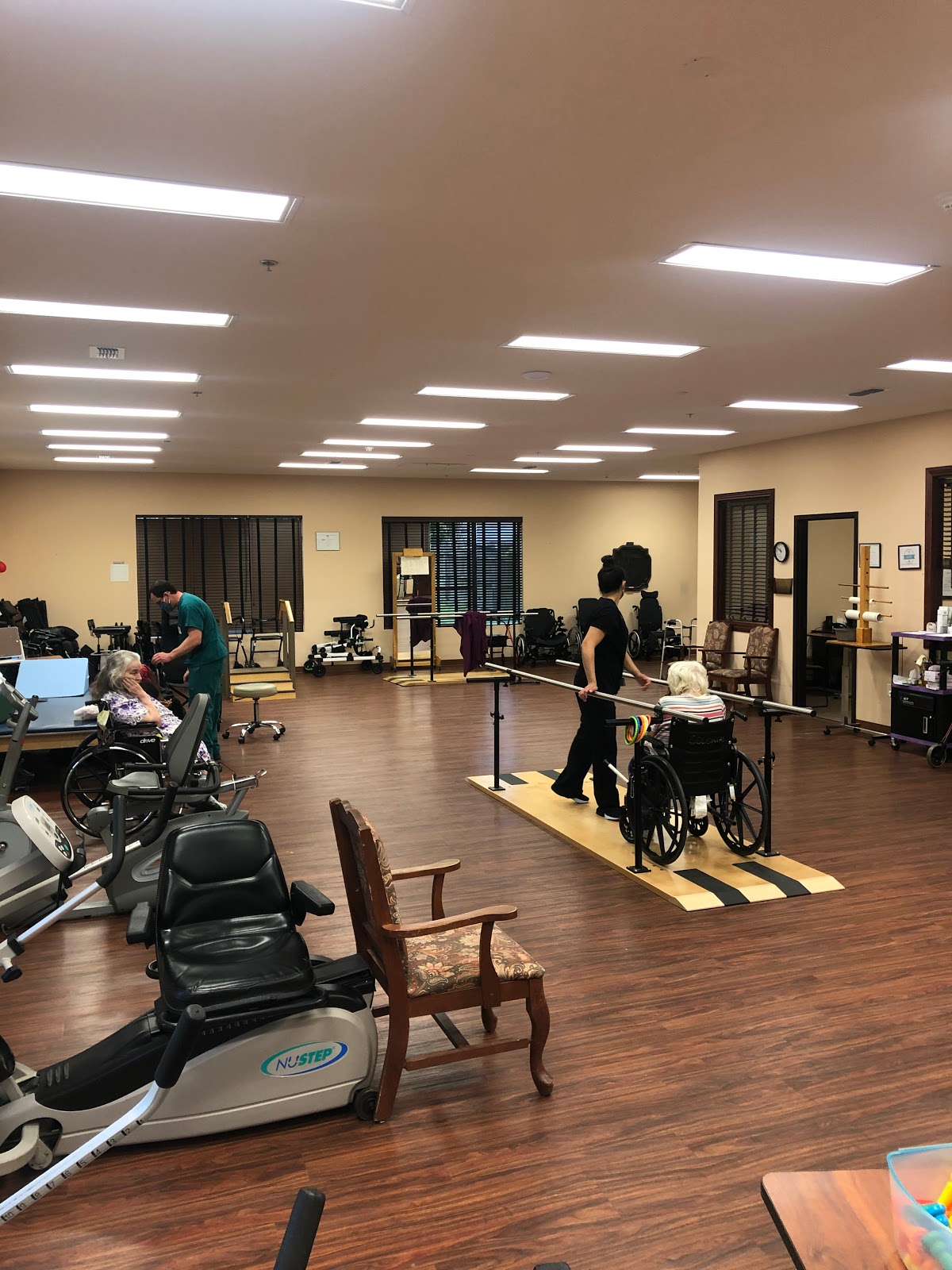 COLONIAL NURSING & REHABILITATION CENTER photo 2