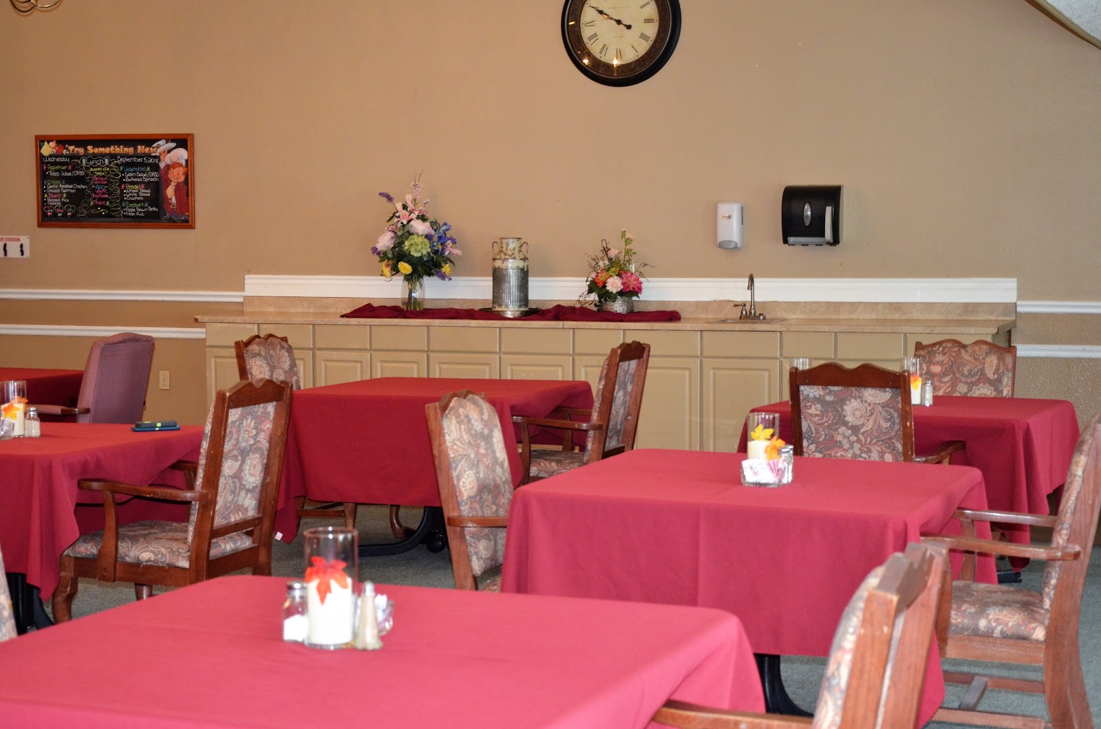 COLONIAL NURSING & REHABILITATION CENTER photo 3