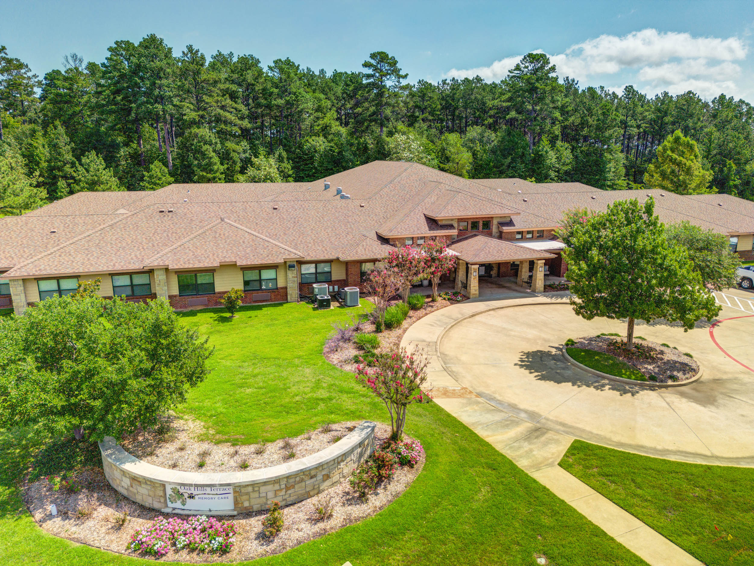 OAK HILLS TERRACE MEMORY CARE photo 2
