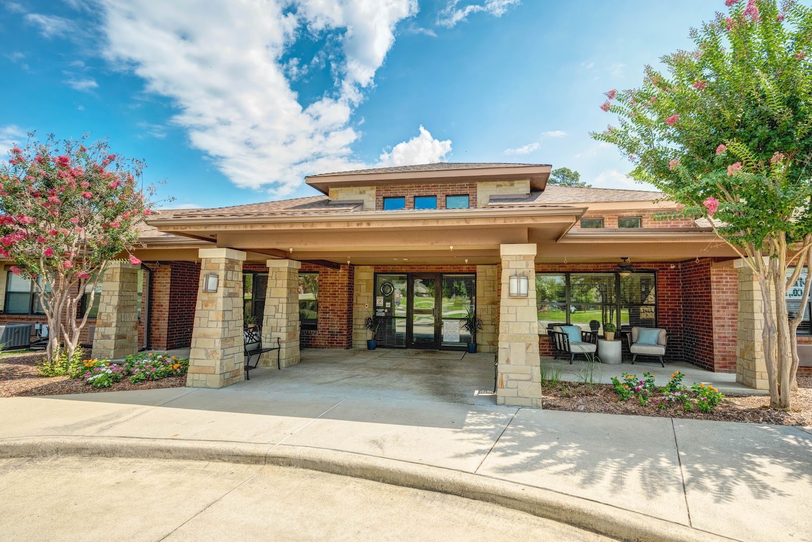 OAK HILLS TERRACE MEMORY CARE photo 3